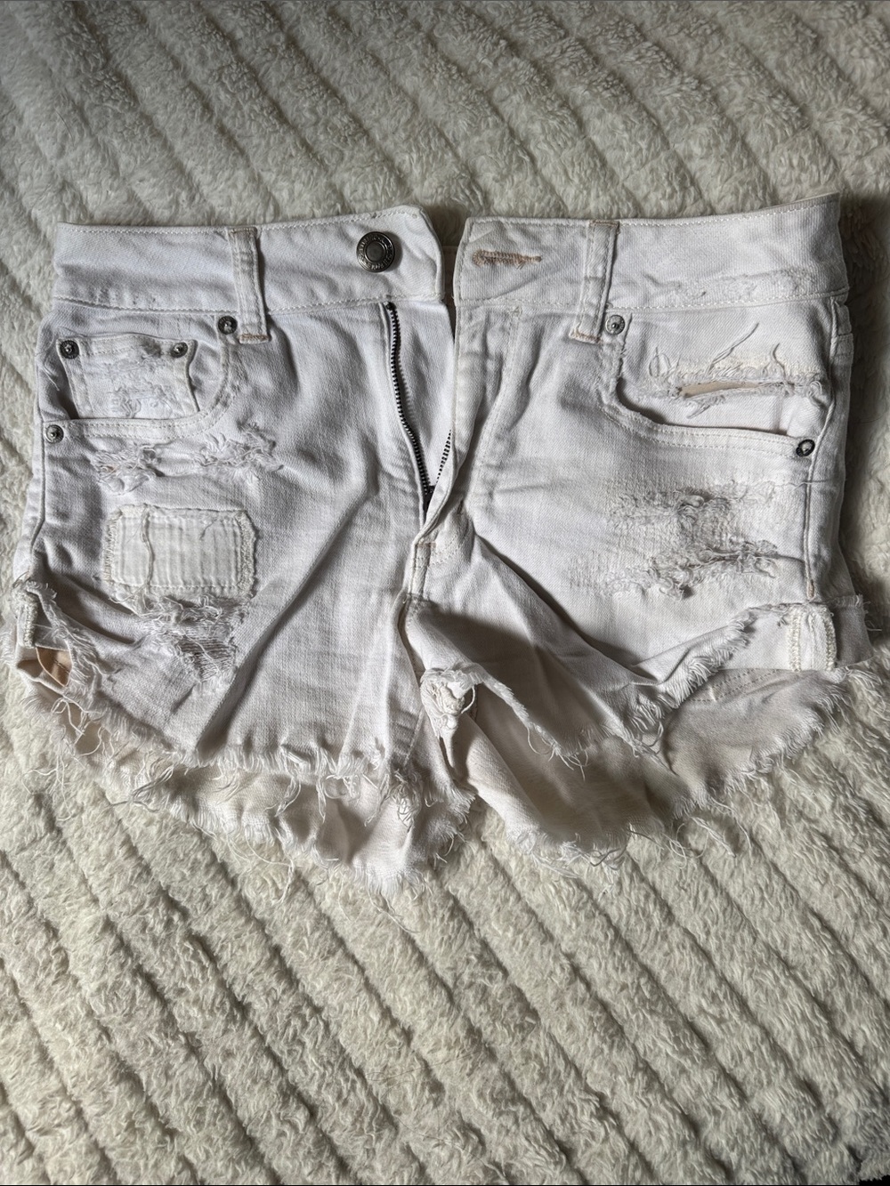 American Eagle Hi-rise festival shorts